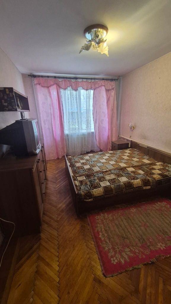 Продам 3-х кімнатну квартиру,р-н Залізничного Вокзалу