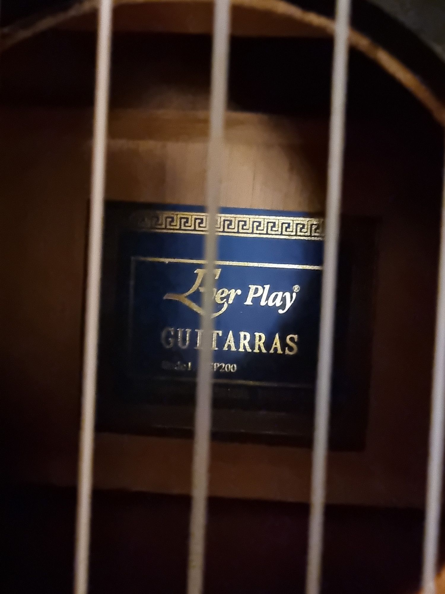 Gitara 4/4 klasyczna