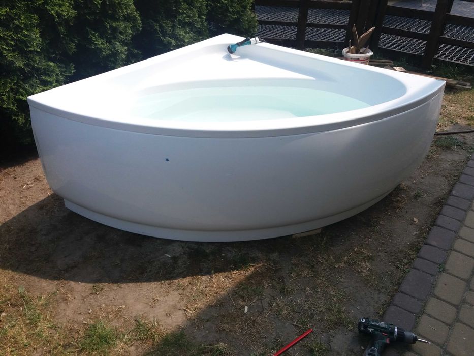 wanna balia hydromasaż jacuzzi jakuzi basen ogrodowy