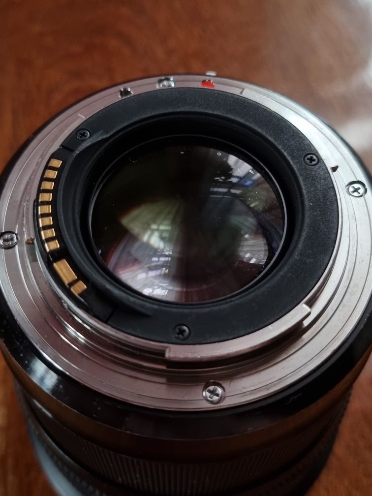 Об'єктив Sigma 24mm f/1.4 (Canon)