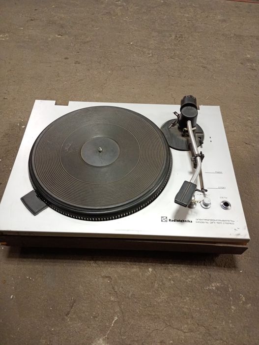 Продам Вега 109, 110 Радиотехника 101.