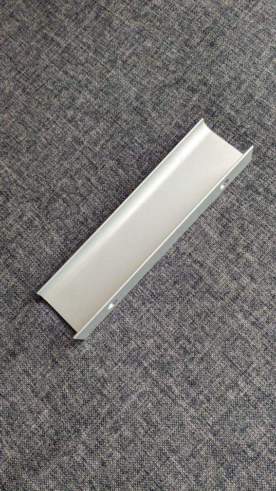 Uchwyt meblowy srebrny aluminiowy prosty wzór 10-18 szt