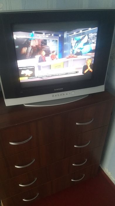 Продам телевізор разом з Т2