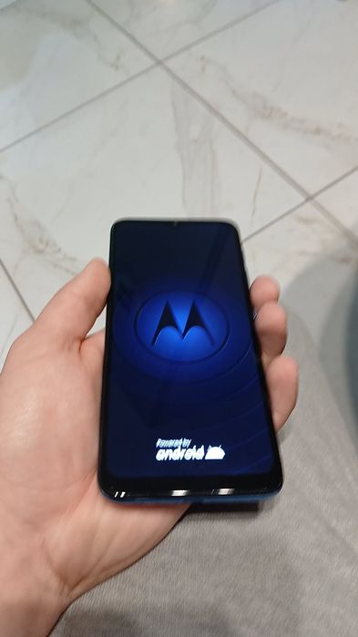 Motorola E7 power