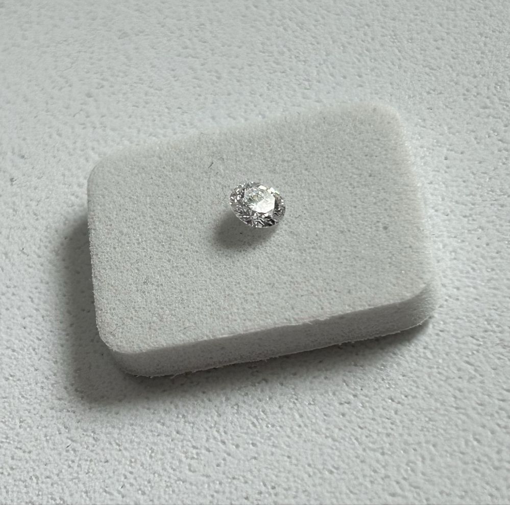 Diament 0,31ct Certyfikat GIA