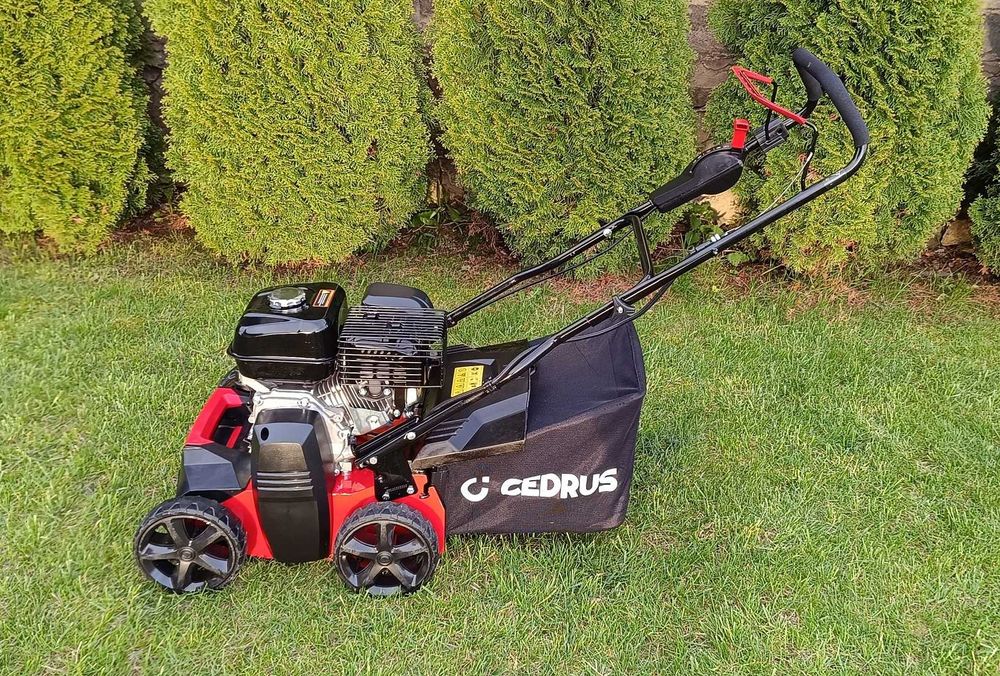 Wertykulator Polskiej firmy Cedrus 5.5KM stałe noże KOSZ GWARANCJA