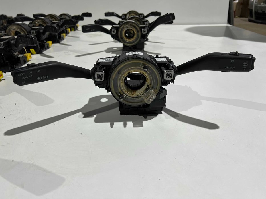 Подрулевой переключатель Skoda A5 Golf 5 Passat B6 гитара шлейф руля