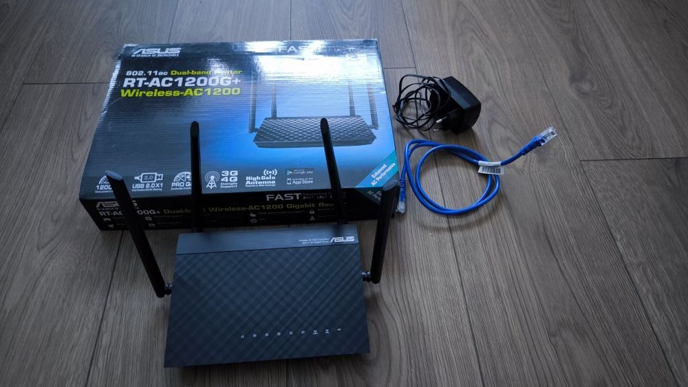 Router ASUS RT-AC1200G+ 2.4 GHz/5 GHz