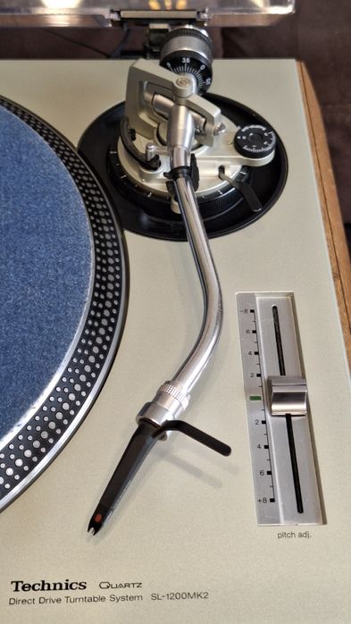 Gramofon Technics 1200 mk2 Made in Japan