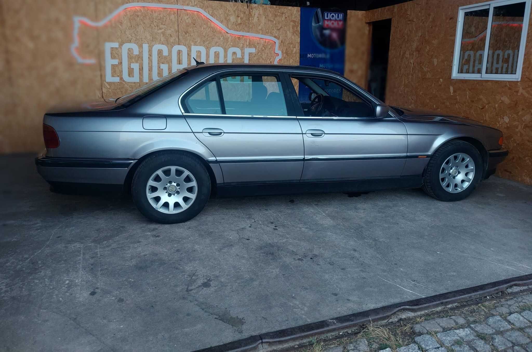 BMW Série7 E38 730d_Para Peças