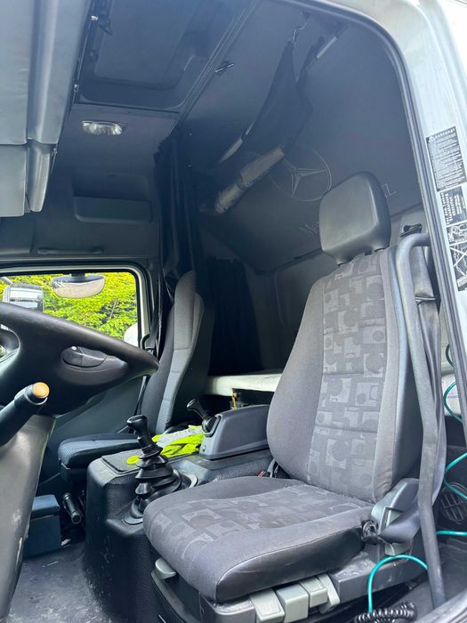 MERCEDES ATEGO 822 COM REBOQUE