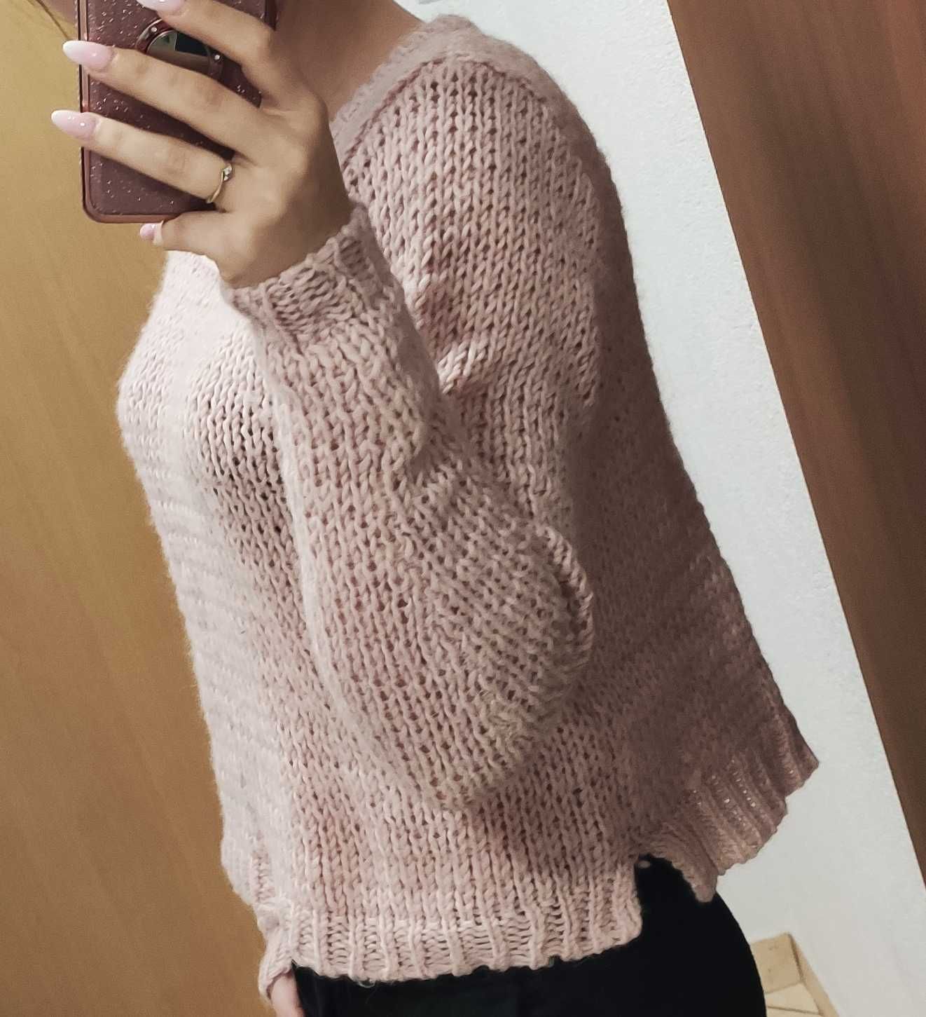 Tally Weijl r.M modny blogerski crop top sweterek wełniany pudrowy róż
