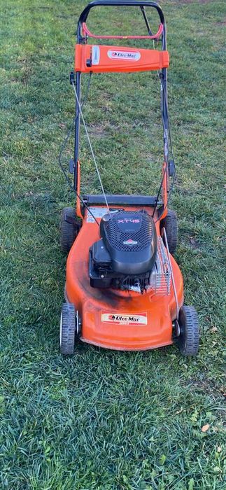 Газонокосилка бензиновая Oleo-Mac с корзиной