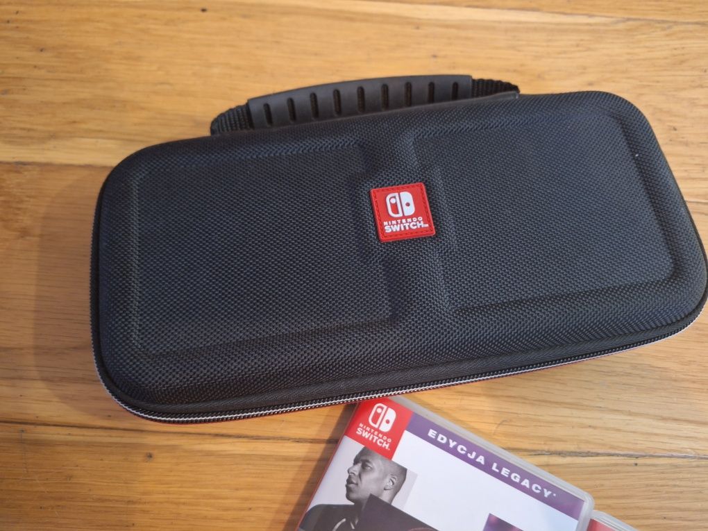 Konsola Nintendo Switch - zestaw z grami, kartą pamięci