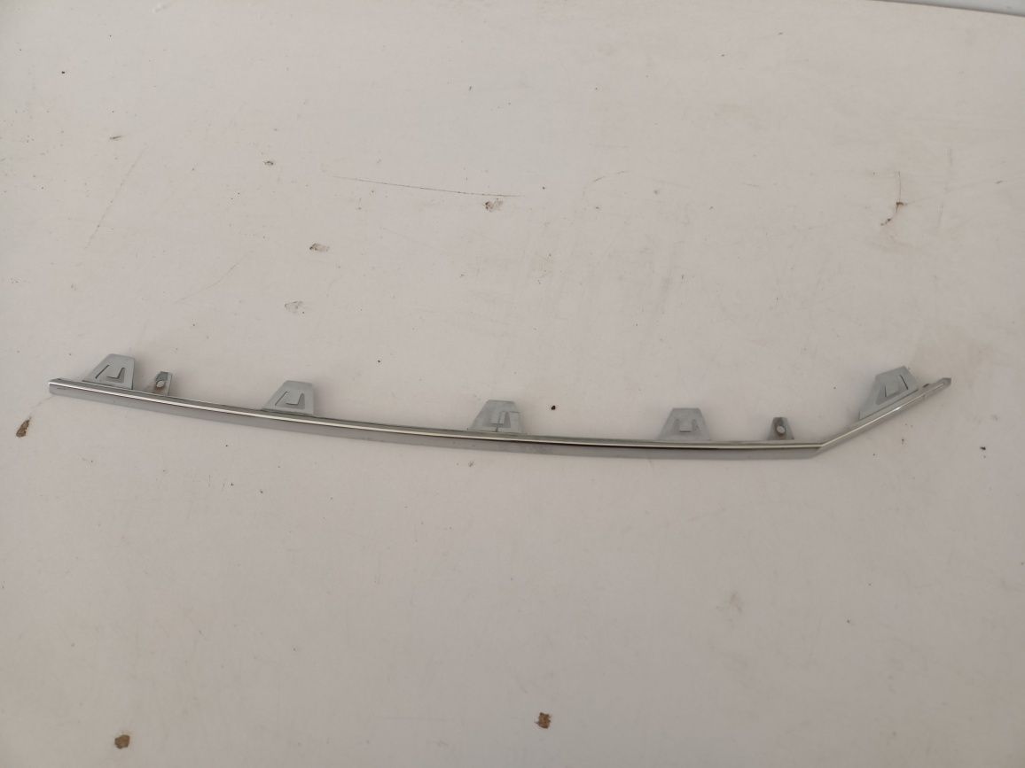 VW Passat B8 3G0 14- listwa chrom grilla atrapy zderzaka przód