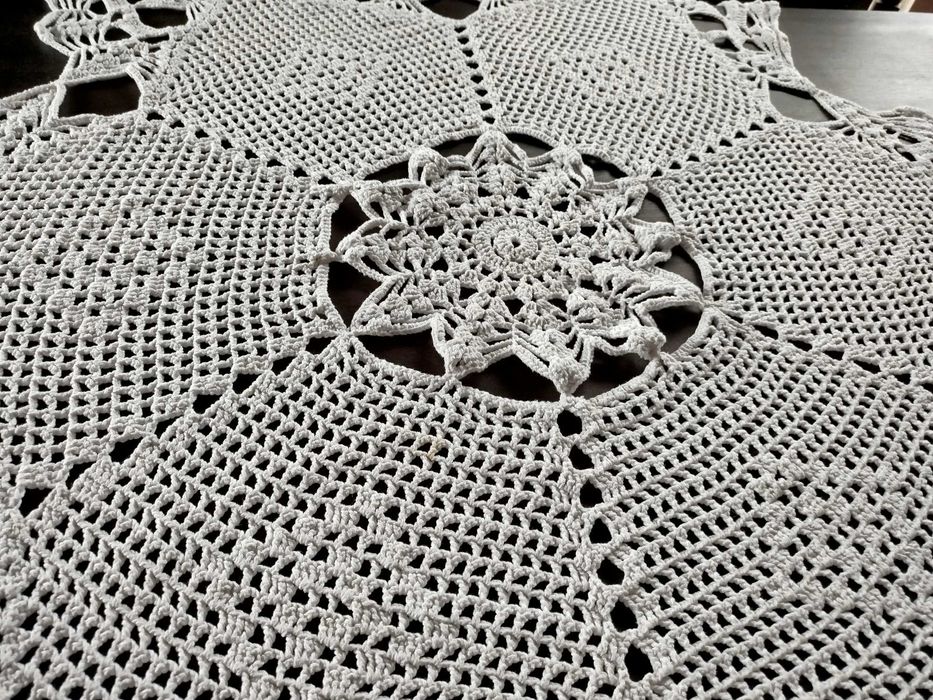 Toalha redonda em crochê feito a mão