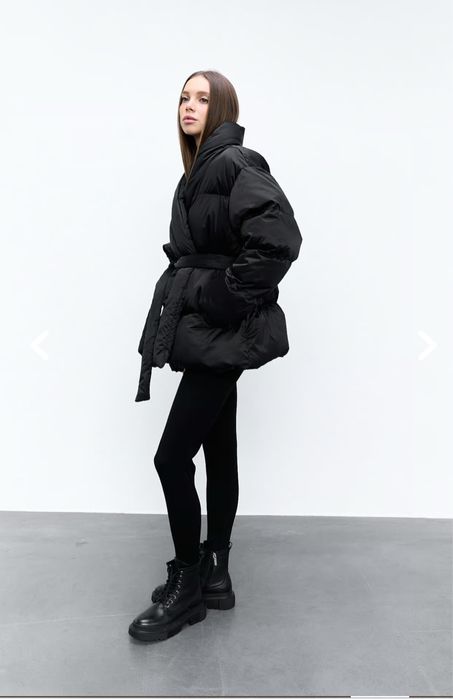 Зимова куртка від бренду Vloria