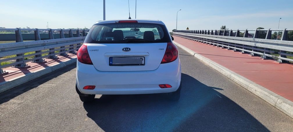 Kia Ceed Van Salon Polska Vat1