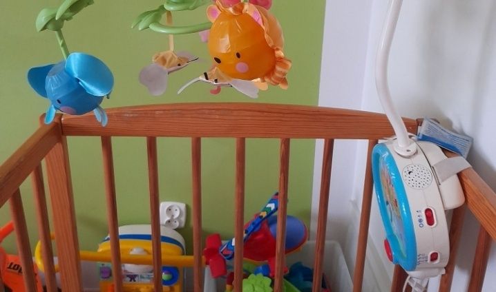 Łóżeczko 120x60 materacyk kołderka poduszka komplety pościeli