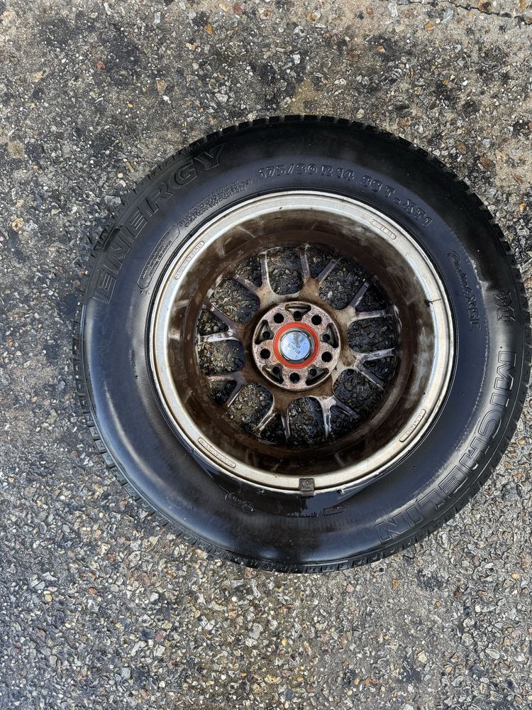 Jantes de liga leve R14, Volkswagen Golf