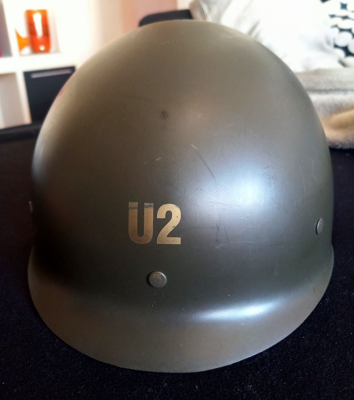 CAPACETE BANDA U2 – the best of 1980 - RARO