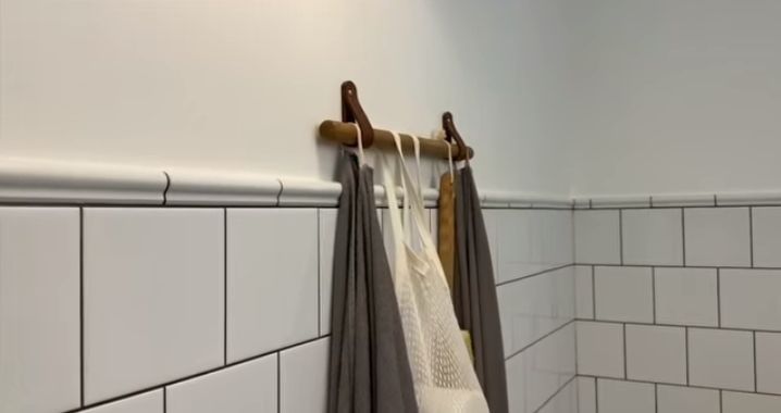 Вішак у ванну, туалет, кухню і т.п.