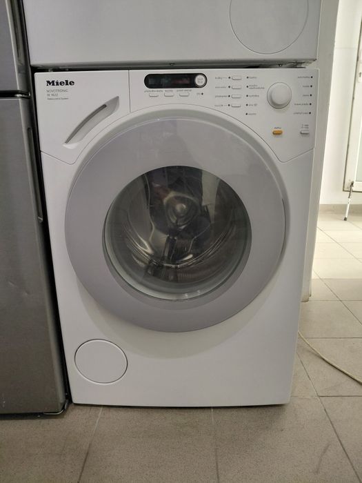Пральна машина Miele