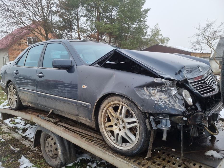 Mercedes-Benz E420 Avantgarde LPG 4.2 v8 M119 w210