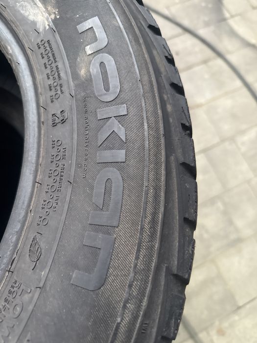 Шини резина 215/65/16с r16c Nokian пара зимні