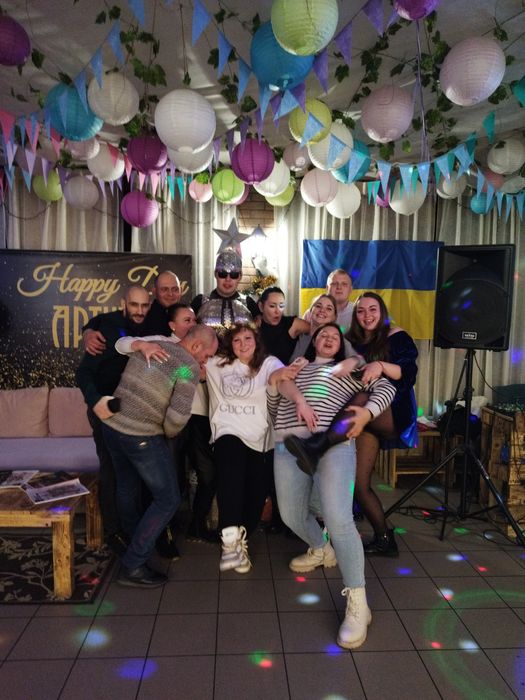 Співачка та ведуча вашого найкращого свята!