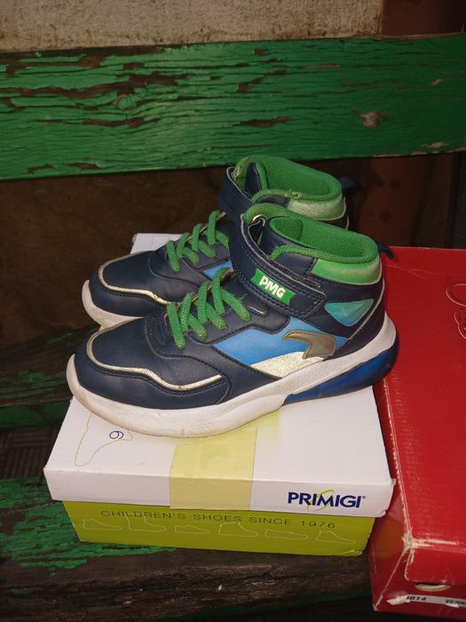 Отдам обувь для мальчика 32р.