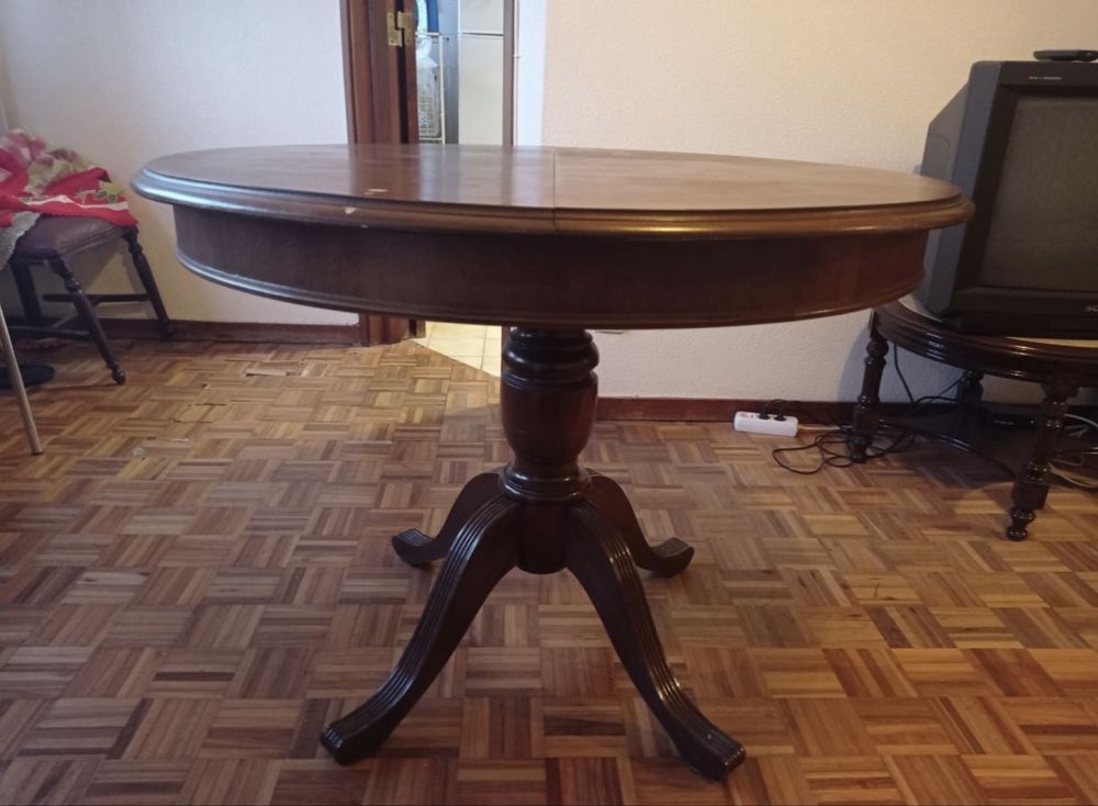 Mesa Mogno com 02 cadeiras