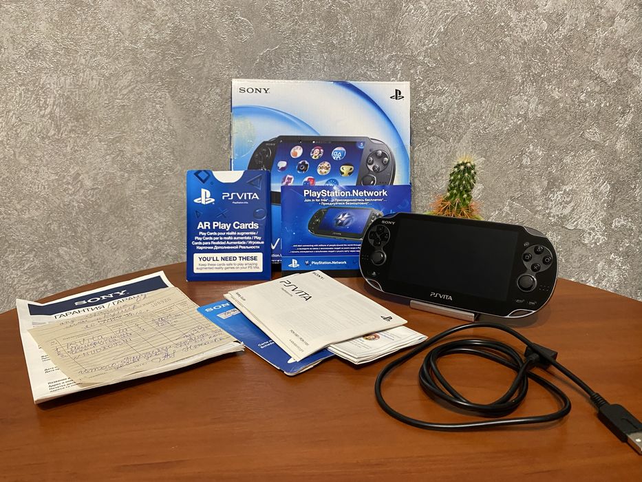 PS VITA Fat в Ідеальному стані Повний Комплект