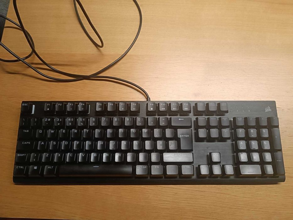 Teclado Mecânico Corsair K60 Pro PT Cherry Viola Vermelho