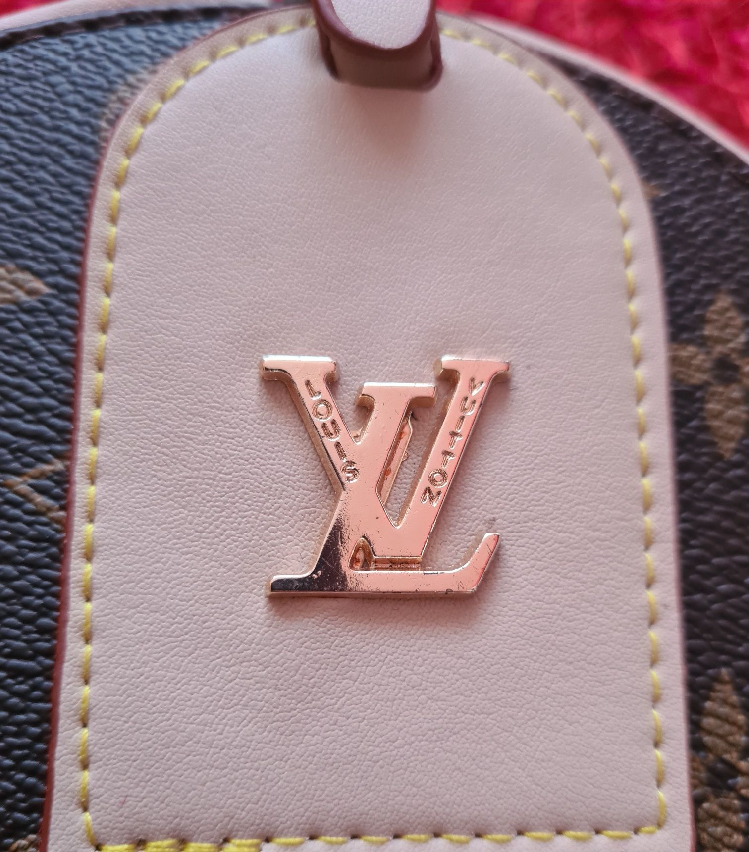 Nowa torebka na ramię Louis Vuitton