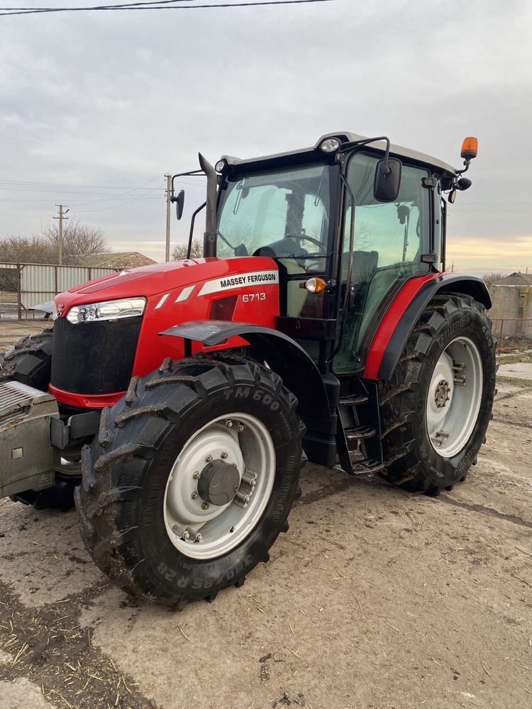 Massey Ferguson 6713