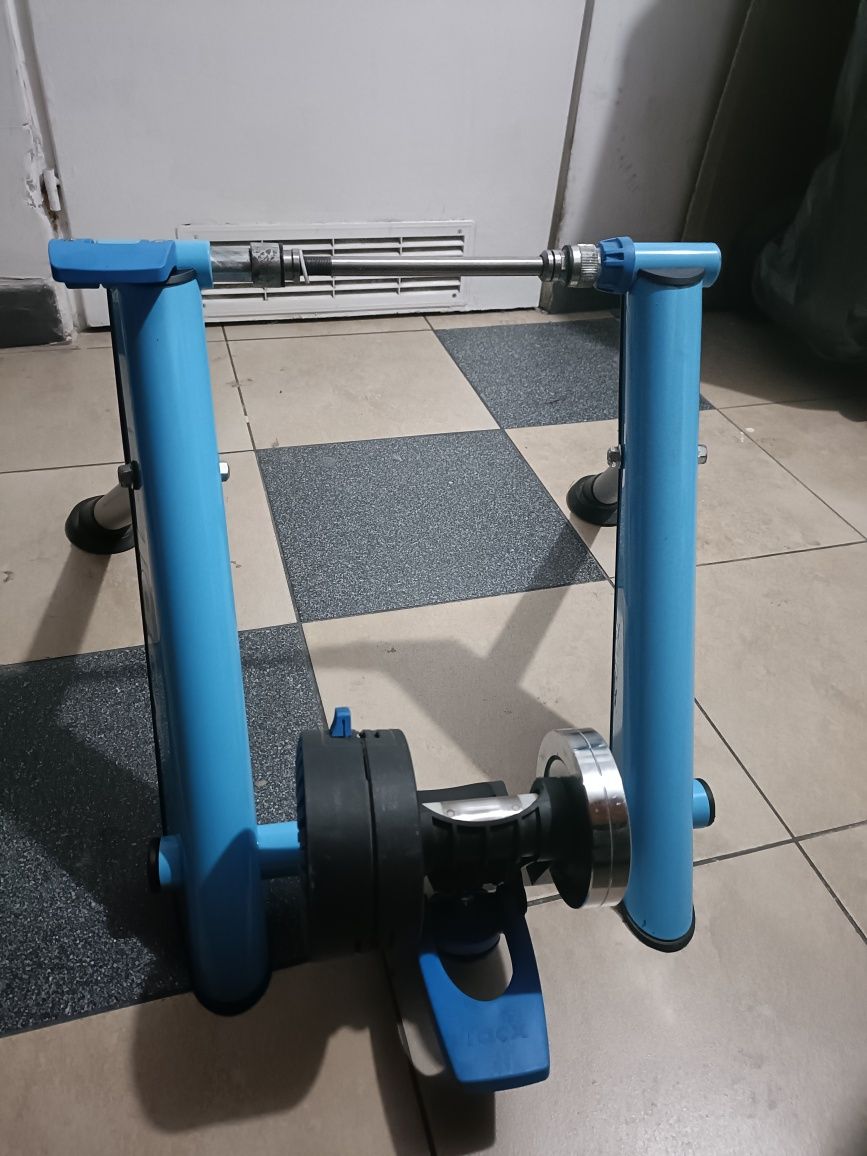 Trenażer Tacx Blue Twist T2675