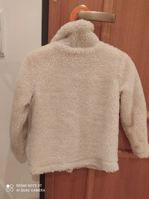 Casaco carneirinhas de lã de menina