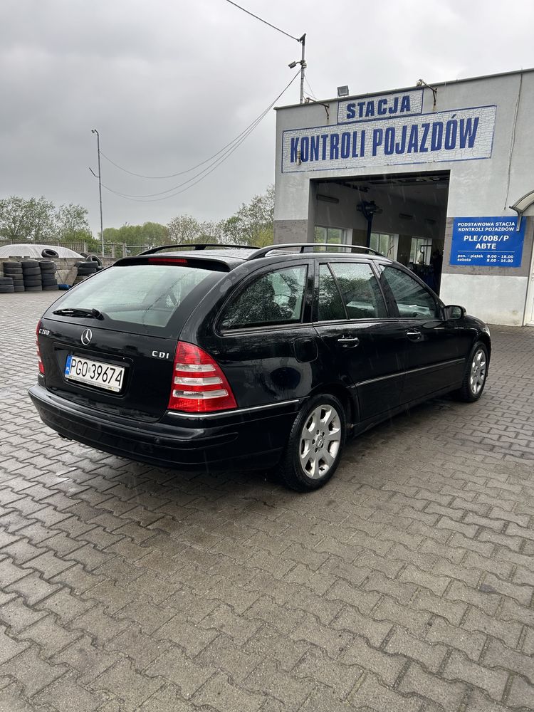 Mercedes klasa C 2007 zarejestrowany klima