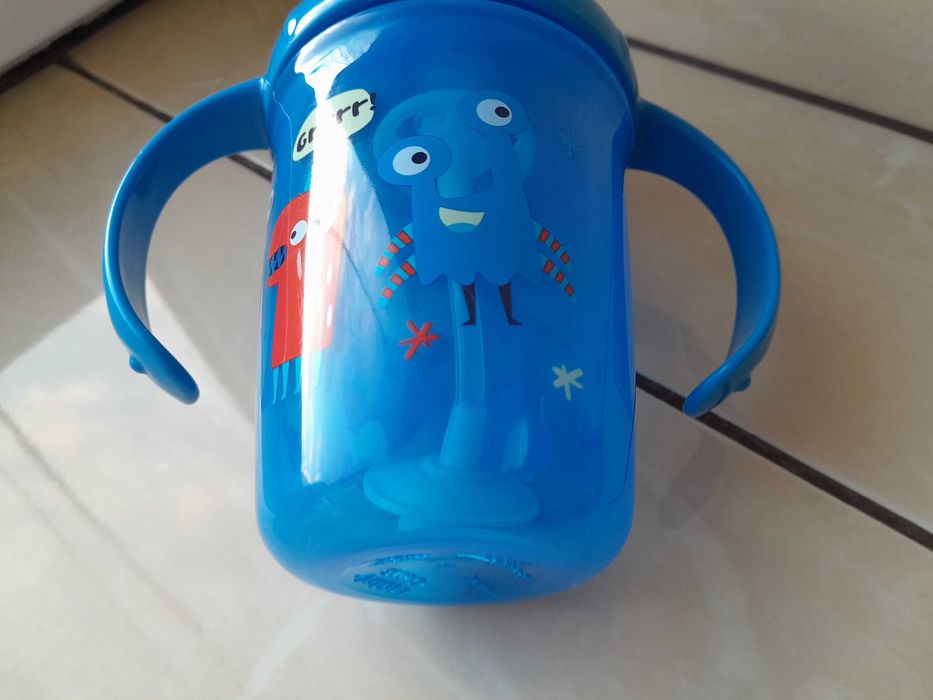 Поильник с трубочкой непроливайка для малышей, фирмы Nuby, новый