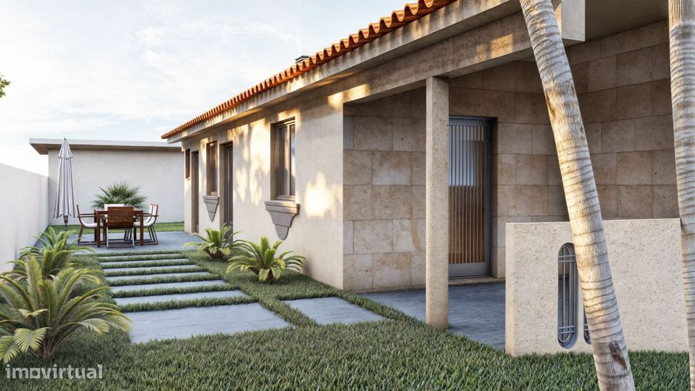 Excelente Moradia T3 em fase de remodelação, Cervães, Vila Verde!