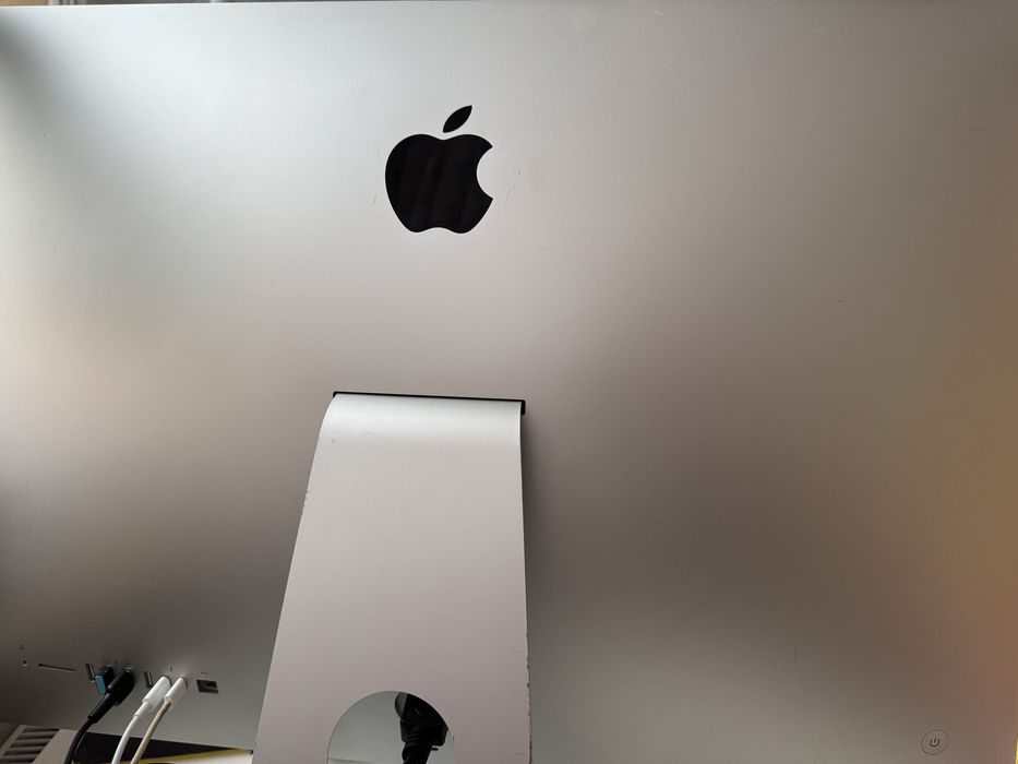 Imac 27ʼʼ 2017 core i5 128ssd 2tb hdd 16gbRam