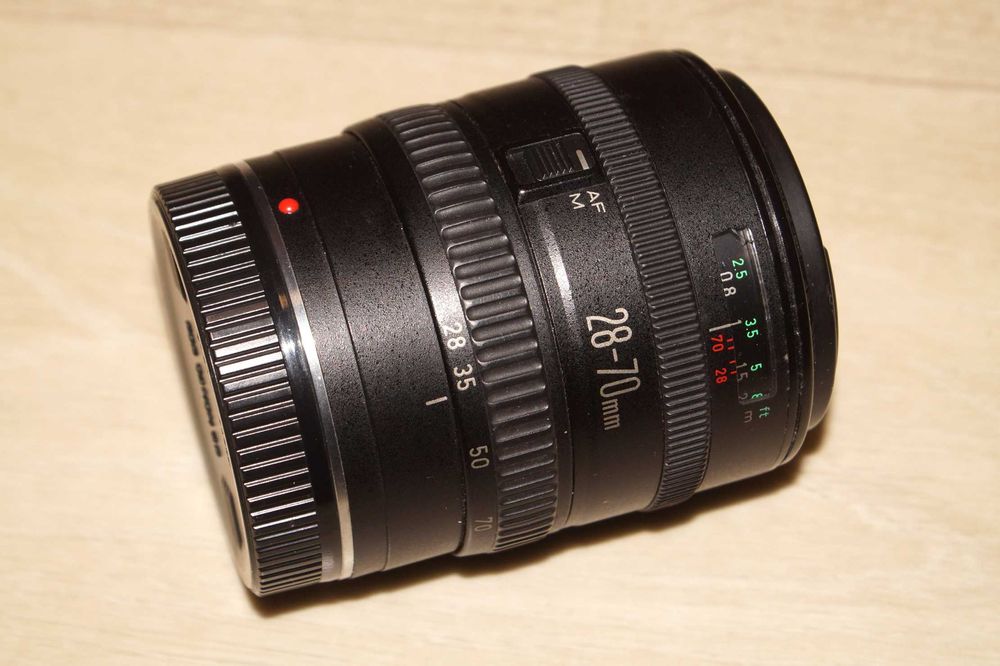Canon EF AF 28-70 f/3.5-4.5 (i-210-4)