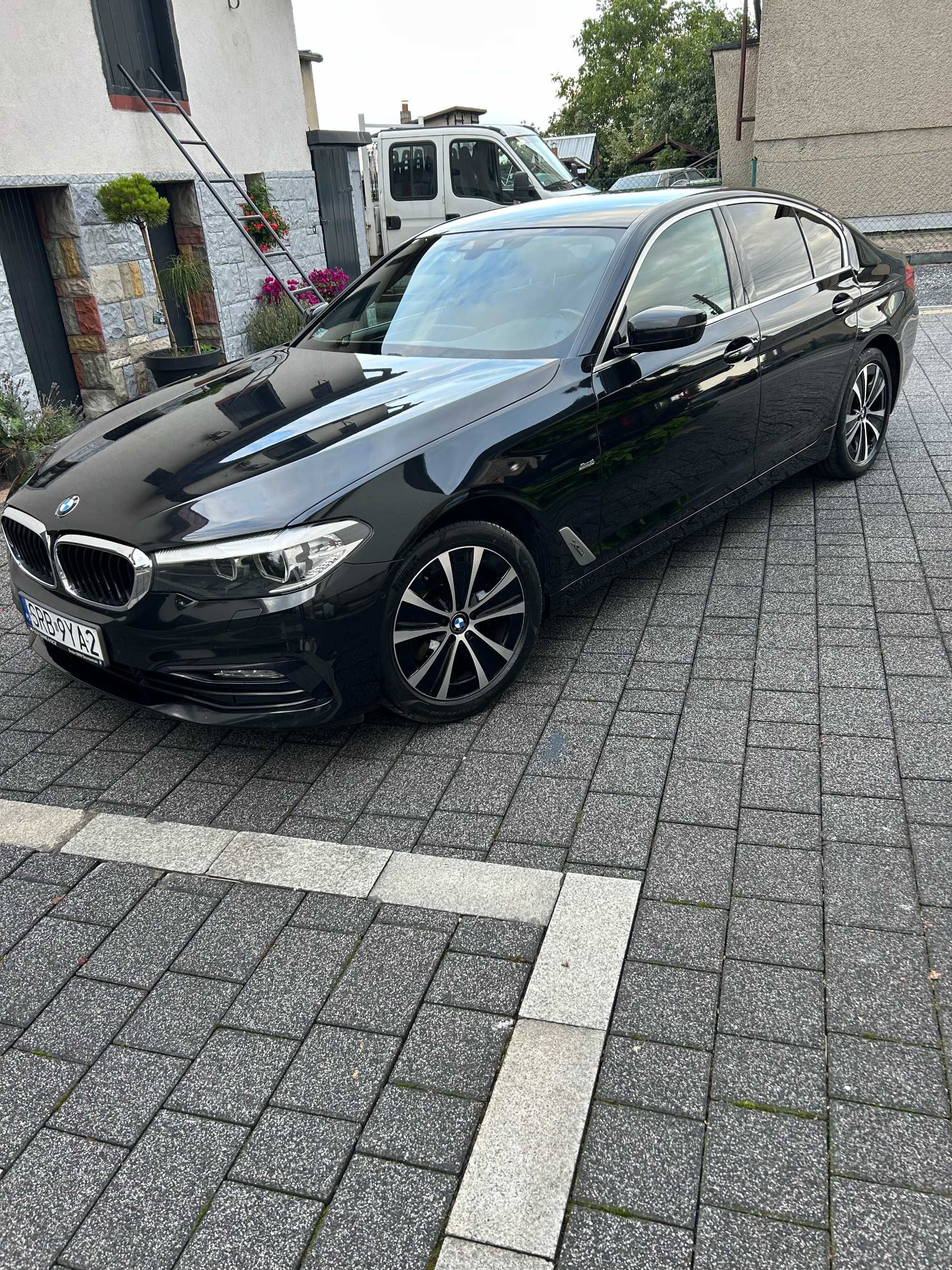 Sprzedam BMW SERIA 5 ,520xDrive Diesel 2018