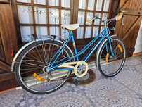 Bicicleta Peugeot antiga, recuperada