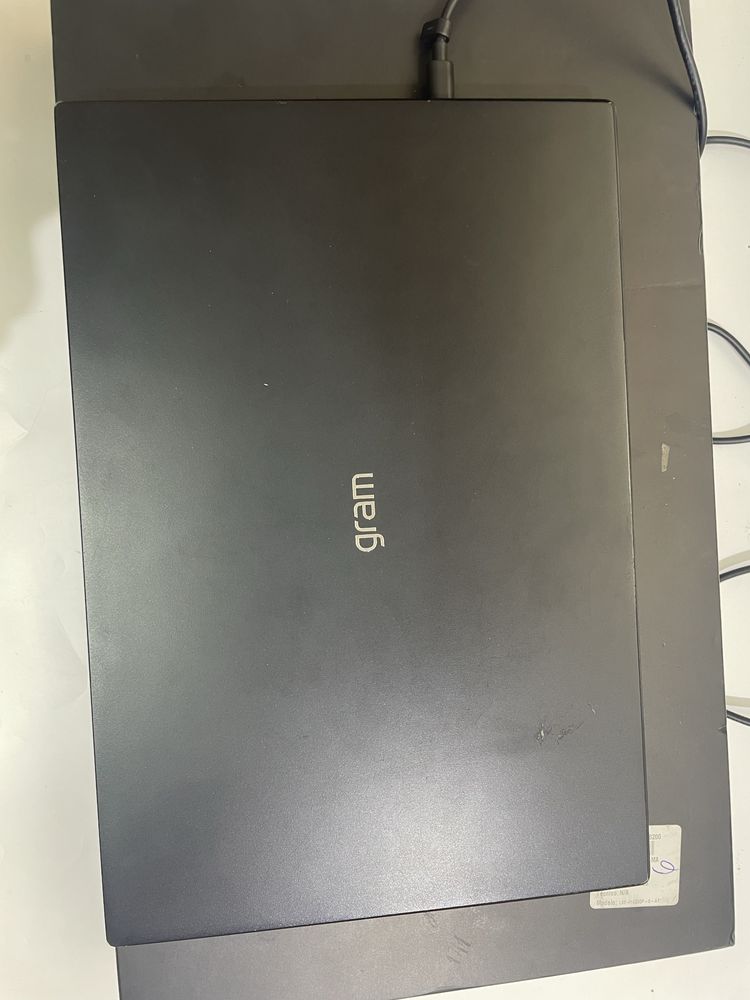 Продам Ноутбук LG gram 14Z90P-G.AA79B - 14, Intel Core EVO i7-1165G7