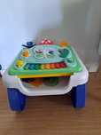 Mesa de atividades de tampo duplo