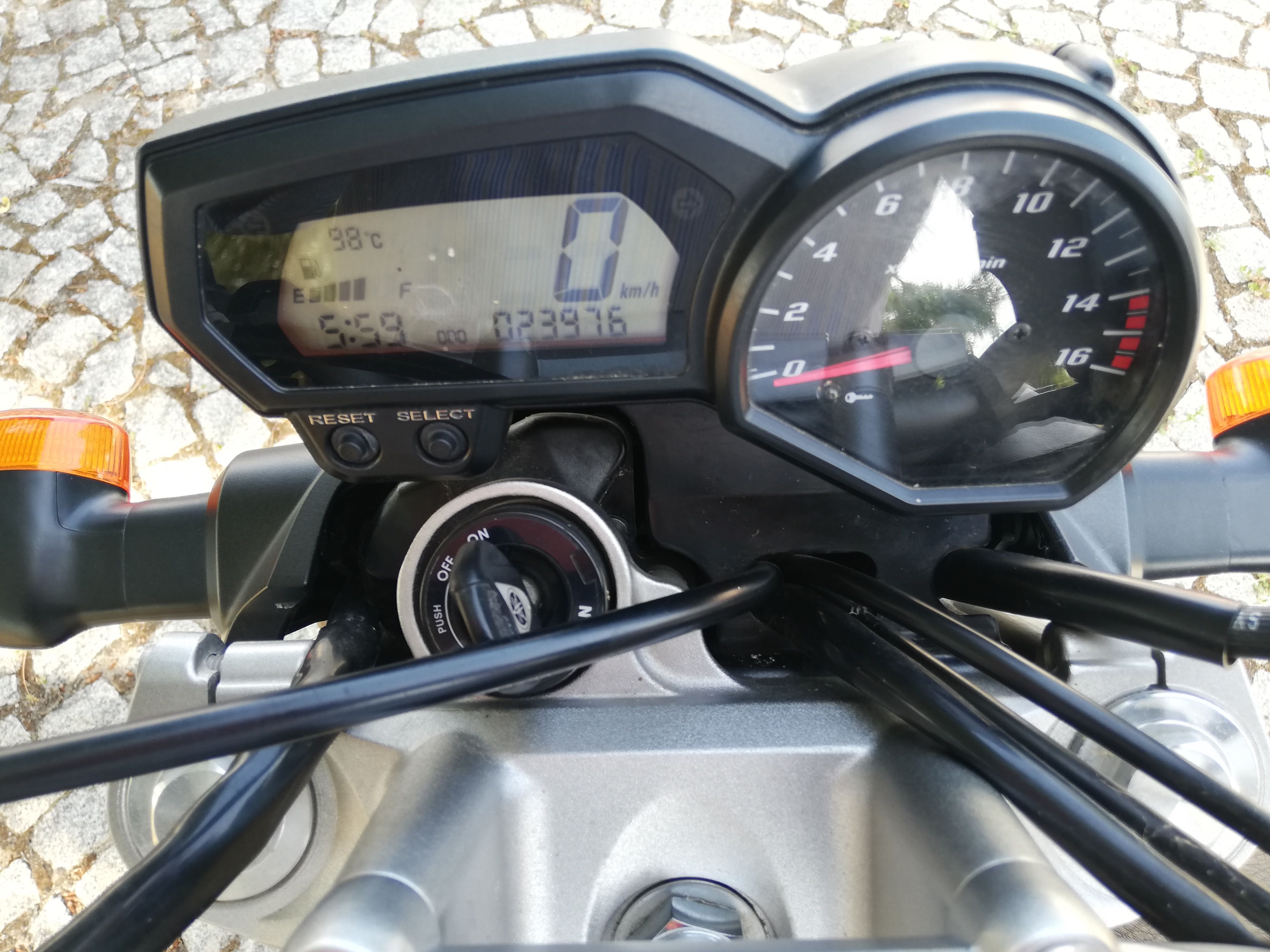 Moto YAMAHA FZ6, 2010, 1 Dono, 24 000Km