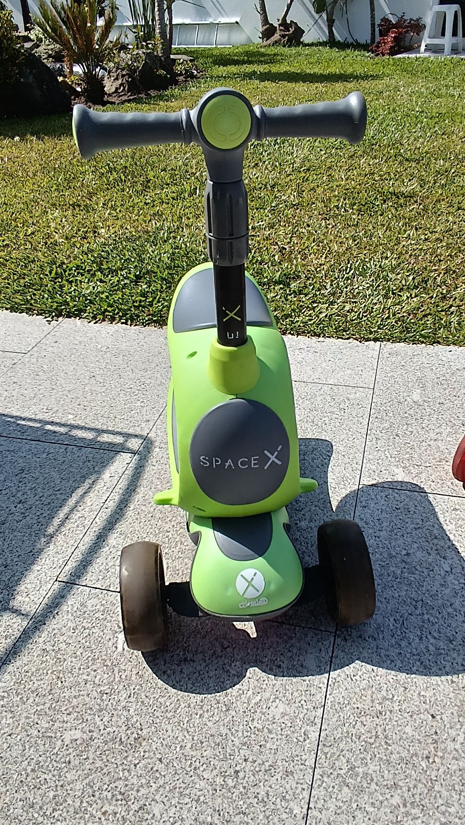 Trotinete com assento removível