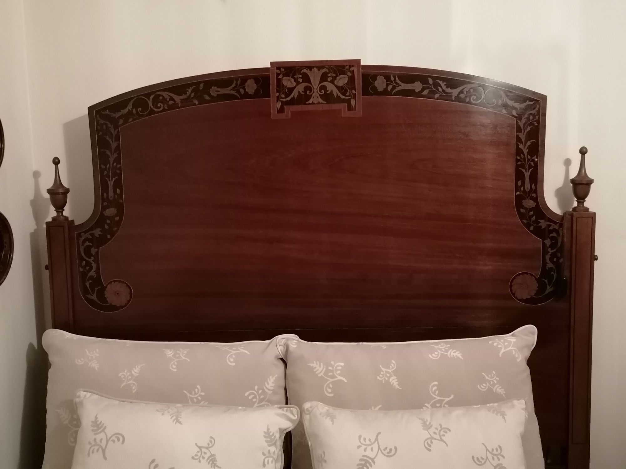 Cama estilo D. Maria